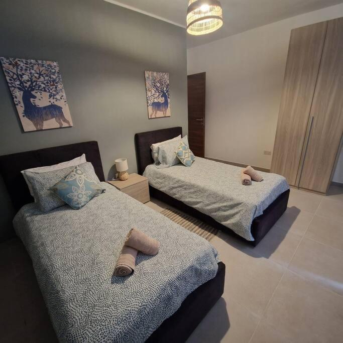 Centrally Located, Well Equipped, Stylish Flat. St. Paul's Bay Ngoại thất bức ảnh