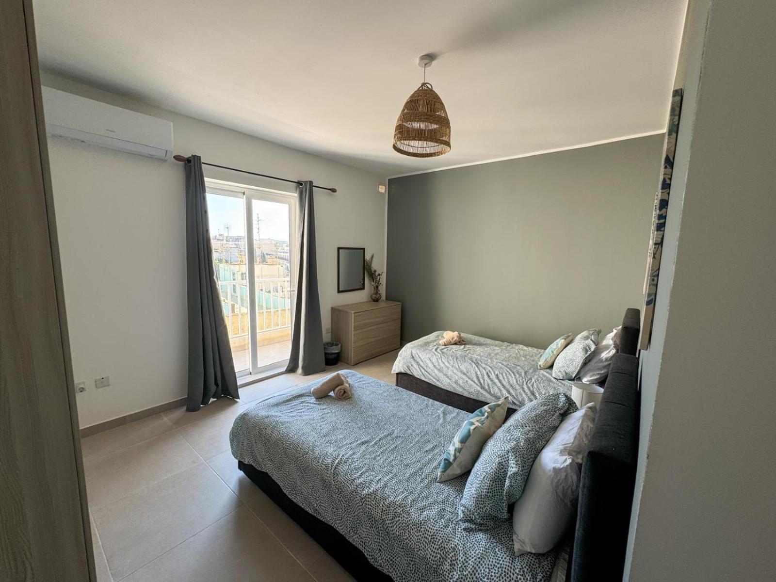 Centrally Located, Well Equipped, Stylish Flat. St. Paul's Bay Ngoại thất bức ảnh