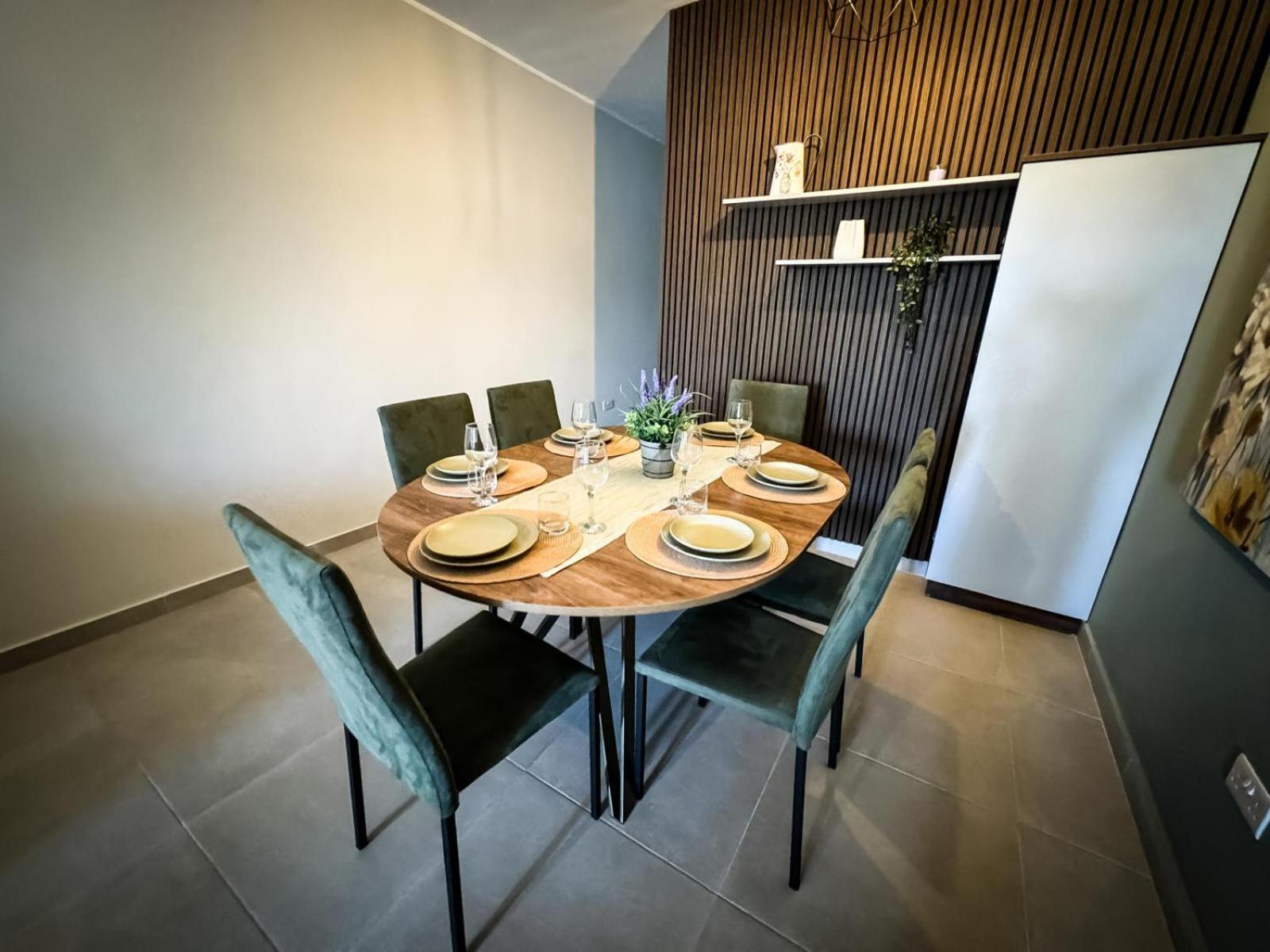 Centrally Located, Well Equipped, Stylish Flat. St. Paul's Bay Ngoại thất bức ảnh