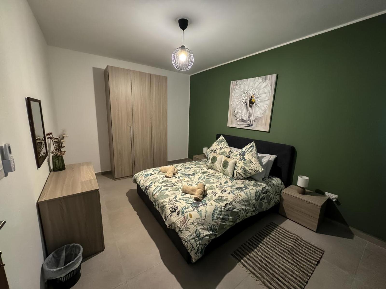 Centrally Located, Well Equipped, Stylish Flat. St. Paul's Bay Ngoại thất bức ảnh