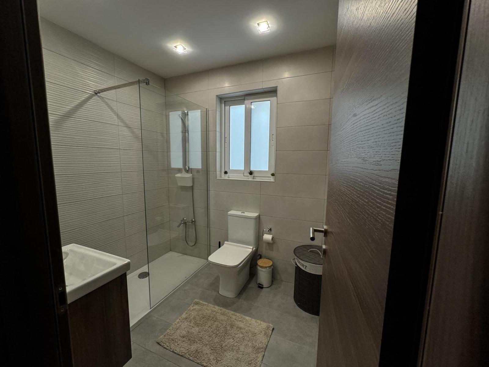 Centrally Located, Well Equipped, Stylish Flat. St. Paul's Bay Ngoại thất bức ảnh